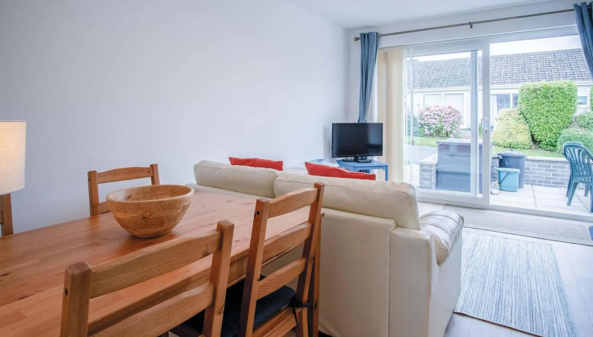 Bayview 61 - 2 Bedroom Chalet - Bayview Oxwich United Kingdom