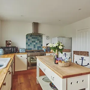 Ty Seren Holiday home